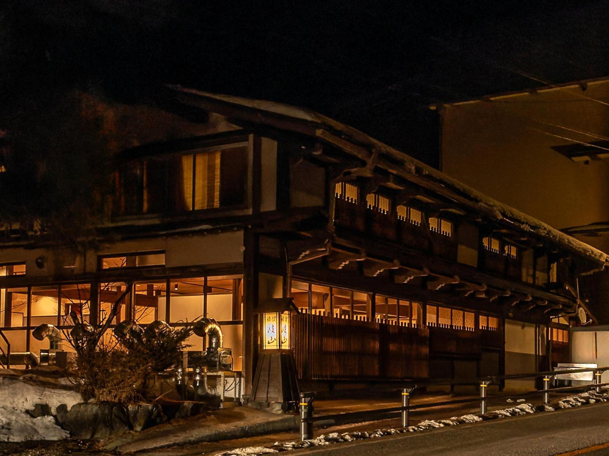 Ryokan Gizan Takayama  Luaran gambar