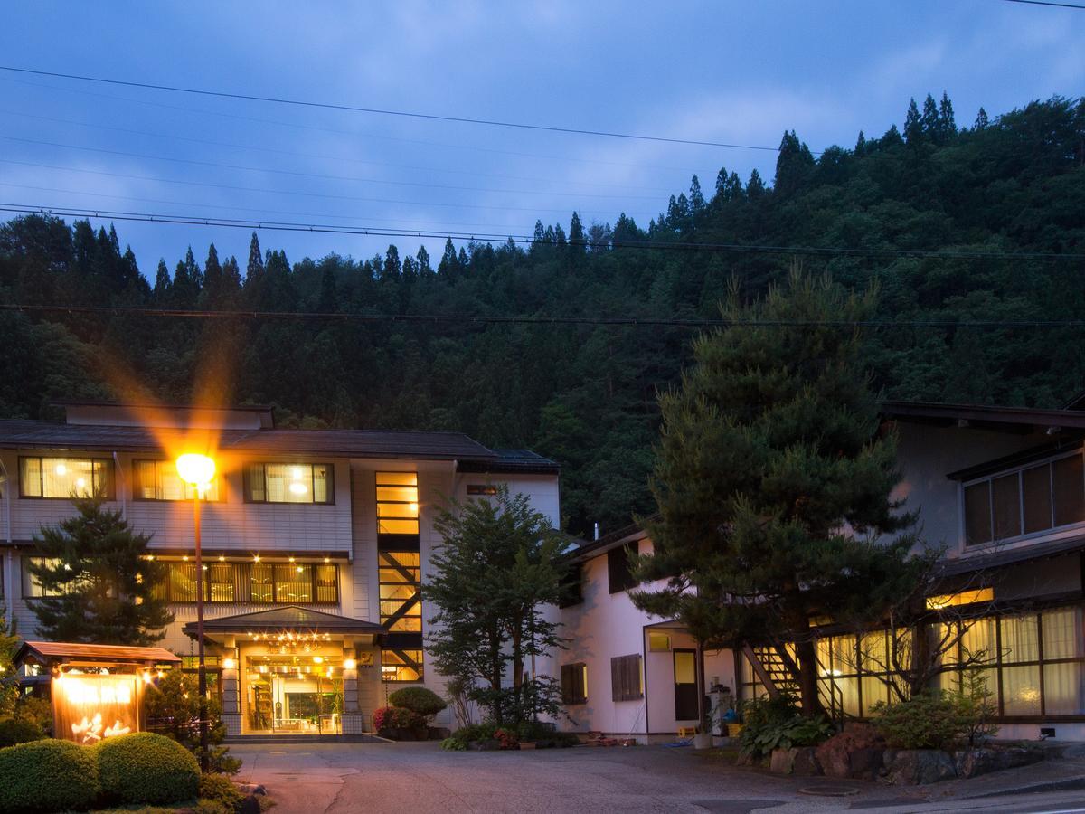 Ryokan Gizan Takayama  Luaran gambar